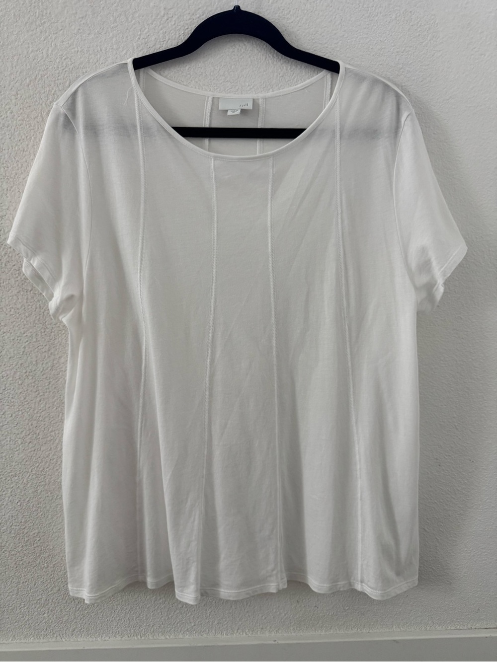 J.Jill featuring a lightweight, semi-sheer fabric with vertical panel seam